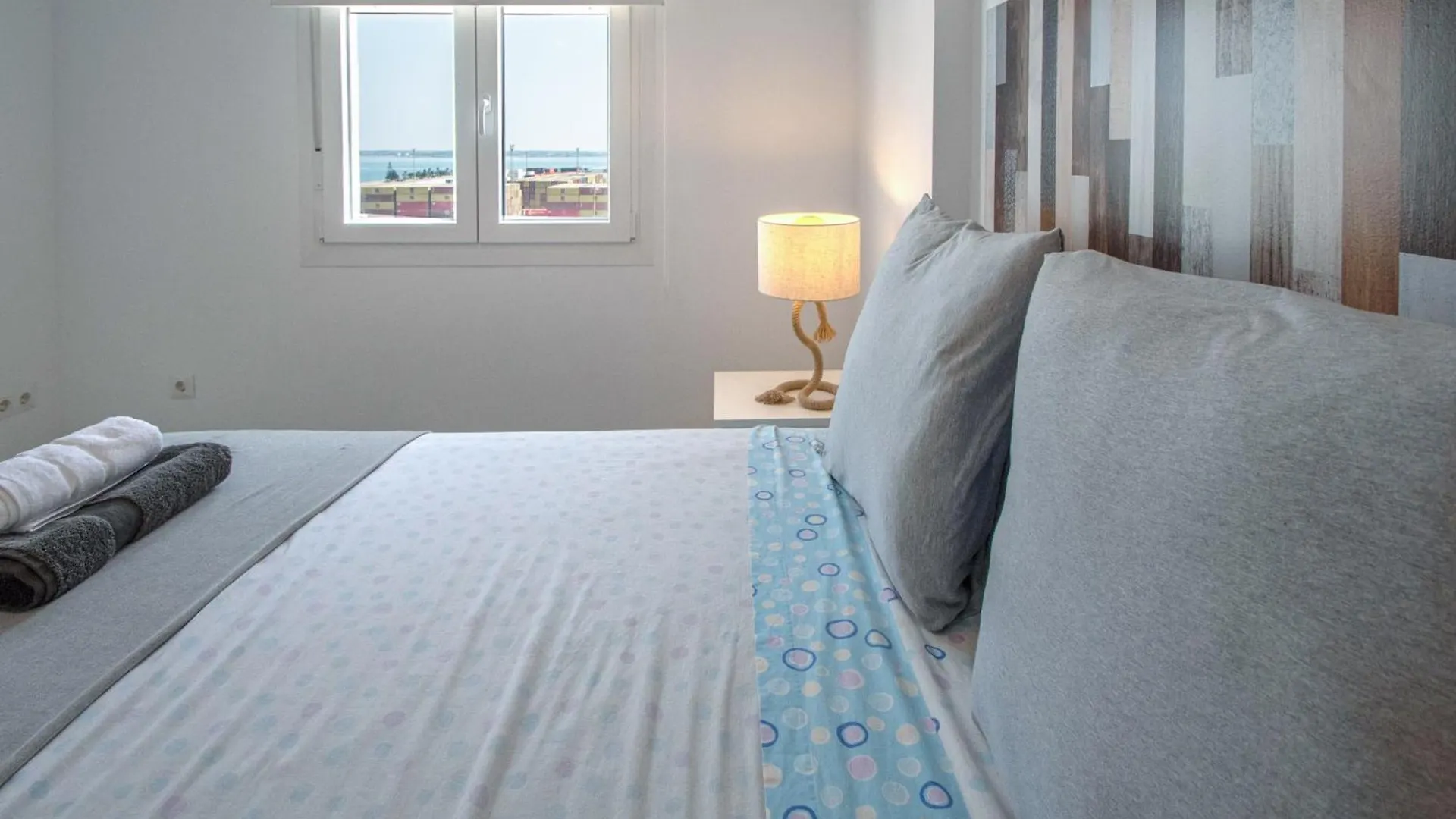 Apartmán Apartamento La Nina De Cádiz